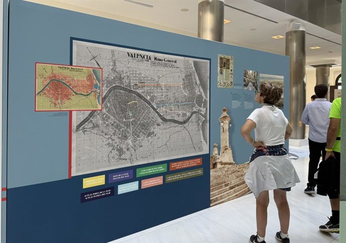 L'exposició de Valenciaport 'El Marítim, a peu de carrer'