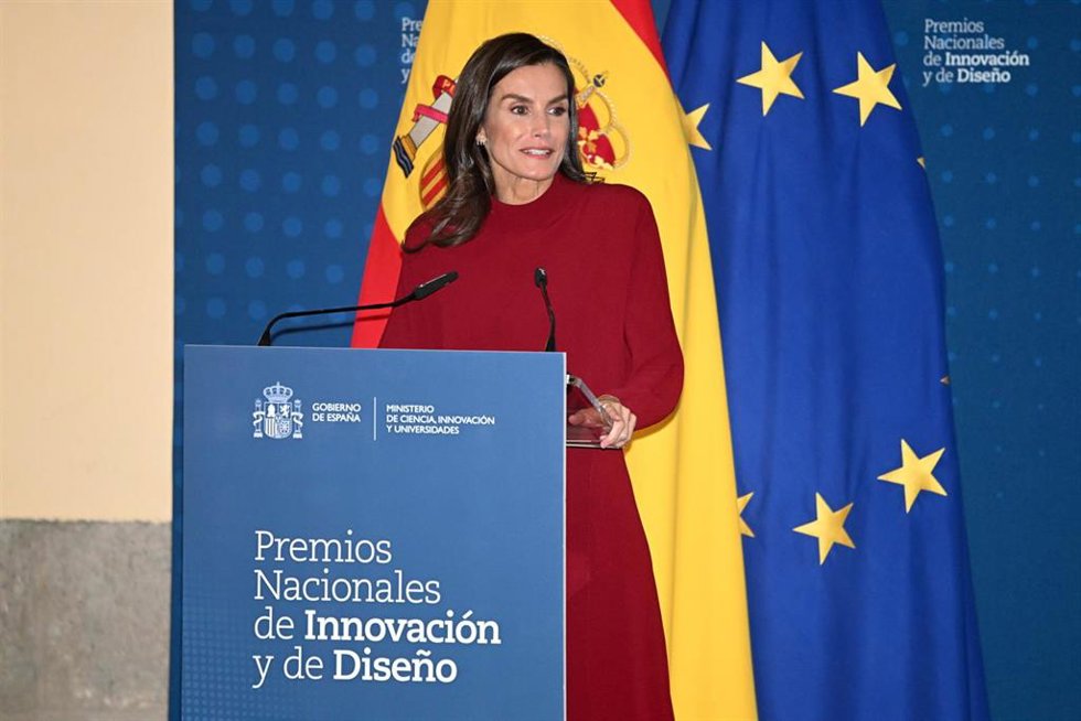 La reina Letizia preside la entrega de los Premios Nacionales de Innovación y de Diseño 2024 y 2025 en el Palacio Real de El Pardo, a 06 de noviembre de 2025, en Madrid (España). Estos premios distinguen a aquellas personas y entidades que han hecho de 