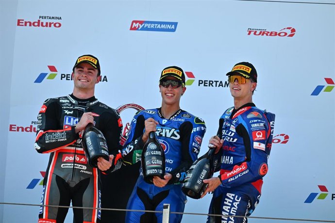 Archivo - Podio de Moto3 en el GP Indonesia 2025