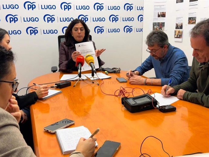 Elena Candia en rueda de prensa.
