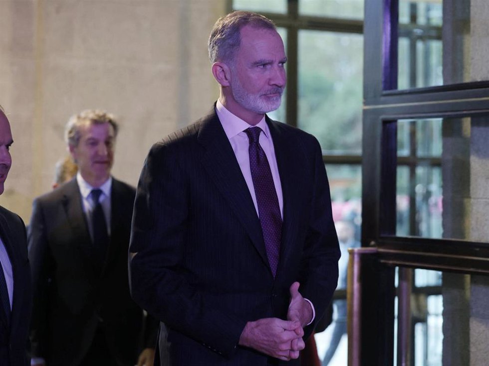 El Rey Felipe VI a su llegada a la celebración del XXV aniversario del diario 20MINUTOS, en el Teatro Real