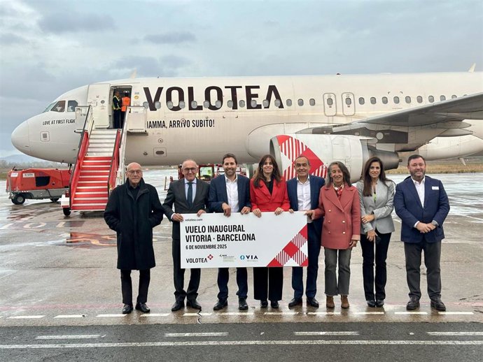 Etxebarria ha afirmado que este es "un día importante y un paso decisivo para consolidar y potenciar" el aeropuerto de la capital alavesa