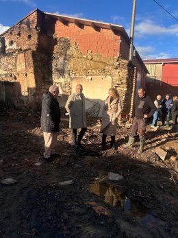 La directora general de Vivienda, María Pardo, visita las obras de recuperación de las viviendas afectadas en Abejera de Tábara.