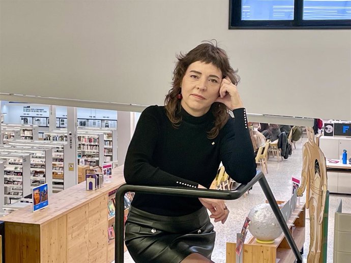 La escritora Núria Cadenes