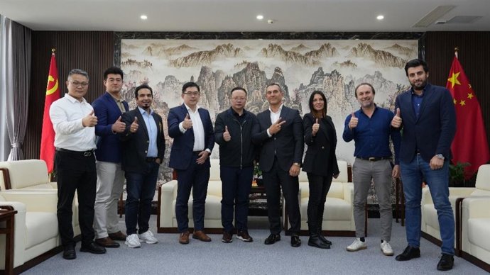 Huasun & New Time Teams