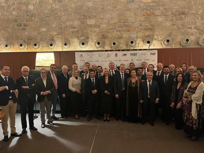 Octava Cumbre Mundial de Asociaciones de Agencias de Viaje.