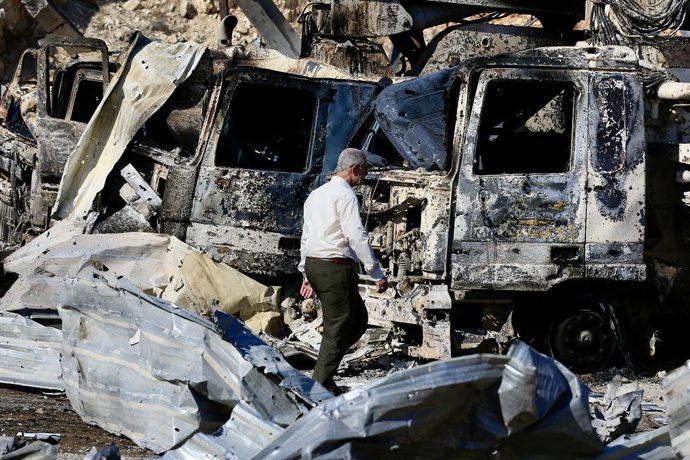 Imagem de arquivo de destroços após um ataque israelense ao Líbano.