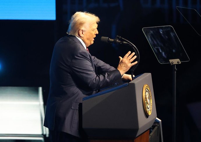 November 5, 2025, Miami, Florida, United States: U.S. President DONALD TRUMP visited Florida and he had a speech on America Business Forum in Kaseya Center Arena in Miami, Florida.,Image: 1050613381, License: Rights-managed, Restrictions: , Model Release: