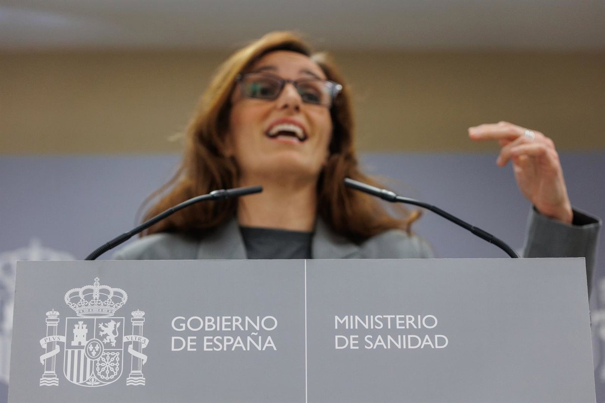 La Comunidad exige a García que  haga primero su trabajo  y acusa a Sanidad de  manosear los datos  de las comunidades