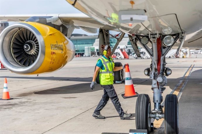 IAG defiende sus "muy buenos resultados" ante el desplome bursátil