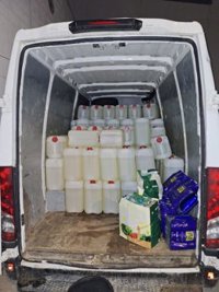 Condenado a más de tres años de cárcel un 'petaquero' que transportaba 4.850 litros de gasolina en Chiclana (Cádiz)