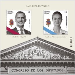 Los sellos de el Rey Felipe VI y la Princesa de Asturias, Leonor, que Correos emitirá para rendir homenaje a la Casa Real Española.