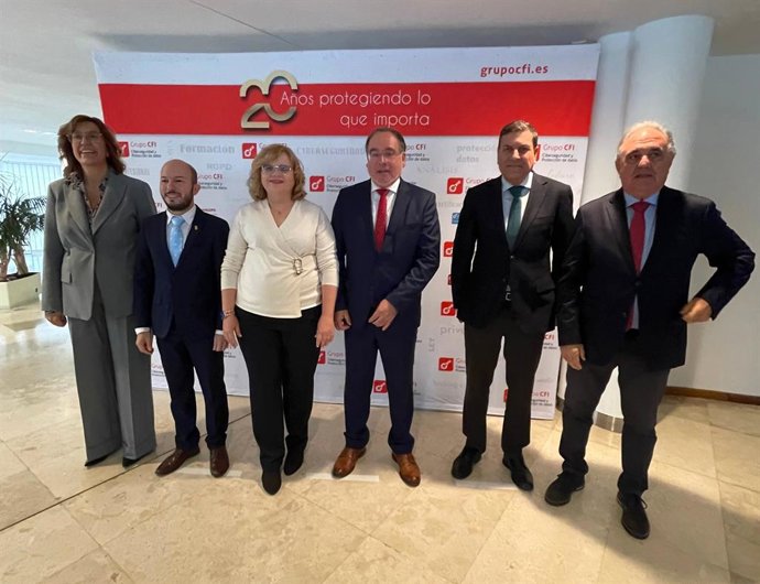 Armisén y Carriedo, durante los actos de celebración del 20 aniversario de CFI.