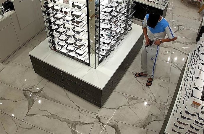 El detenido por la Guardia Civil por hurtar en tiendas de una cadena de comercios en el sur de Gran Canaria