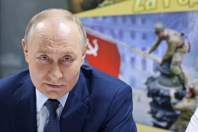 RUSSIA, MOSCOW - OCTOBER 29, 2025: Russia's President Vladimir Putin visits Mandryka Central Military Clinical Hospital,Image: 1048987958, License: Rights-managed, Restrictions: * Switzerland And Russia Rights Out *, Model Release: no, Credit line: Vladim