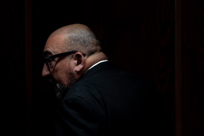 Archivo - El exasesor del exministro José Luis Ábalos, Koldo García, a su llegada a la Comisión del Senado sobre la investigación de las mascarillas durante el COVID-19, a 22 de abril de 2024, en Madrid (España). 