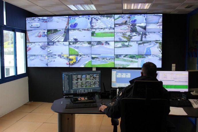 Centro del Control de Tráfico de la Jefatura de la Policía Local de Estepona.