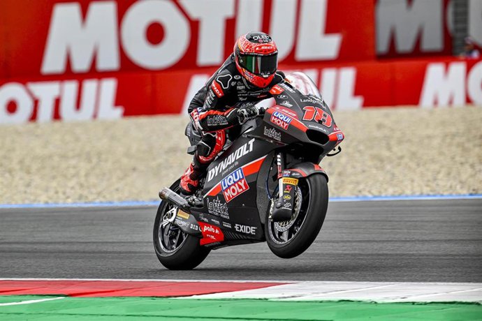 Archivo - El piloto español Manu González durante un Gran Premio del Mundial de 2025