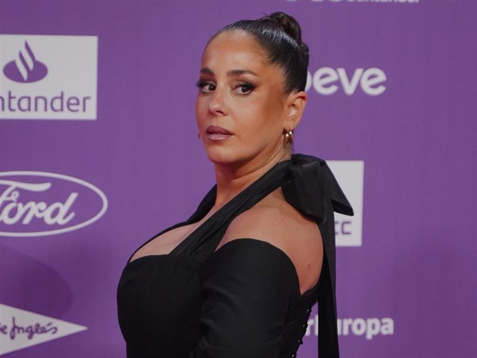 La influencer Anabel Pantoja durante el photocall previo a la entrega de Los40 Music Awards Santander 2025, en el Roig Arena, a 7 de noviembre de 2025, en Valencia, Comunidad Valenciana (España).