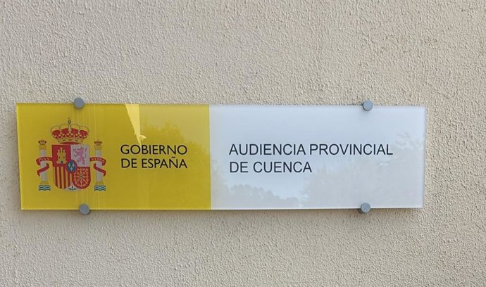 El TSJCM pide retirar cartelería que Justicia ha instalado en sedes judiciales: "Devalúa su apariencia de independencia.