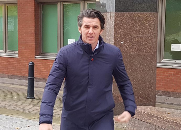 Archivo - 06 November 2019, England, Sheffield: Former England international Joey Barton leaves Sheffield Crown Court, where he is on trial over charges of assaulting a rival manager in an incident following a league match. (best quality available). Photo
