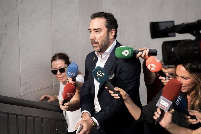 Archivo - El empresario Víctor de Aldama llega a declarar como testigo y expresidente del Zamora Club de Fútbol por el ascenso del Andorra ante la juez de Majadahonda, a 18 de junio de 2025, en Madrid (España). 