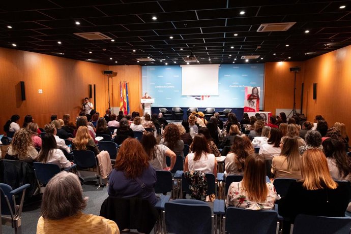 II Trobada de Dones Electes en la Cámara de Comercio de Mallorca.