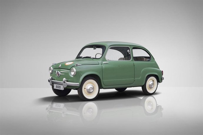 Archivo - Seat 600 de primera generación restaurado completamente, en una imagen de archivo.