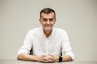 Maíllo (IU) augura que Moreno "retrasará al máximo" las elecciones en Andalucía por el "escándalo" de los cribados