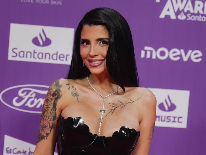 La cantante Naiara durante el photocall previo a la entrega de Los40 Music Awards Santander 2025, en el Roig Arena, a 7 de noviembre de 2025, en Valencia, Comunidad Valenciana (España).