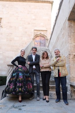 'Maestros De La Costura Celebrity' Confeccionará Un Traje De Fallera En La Llotja De València