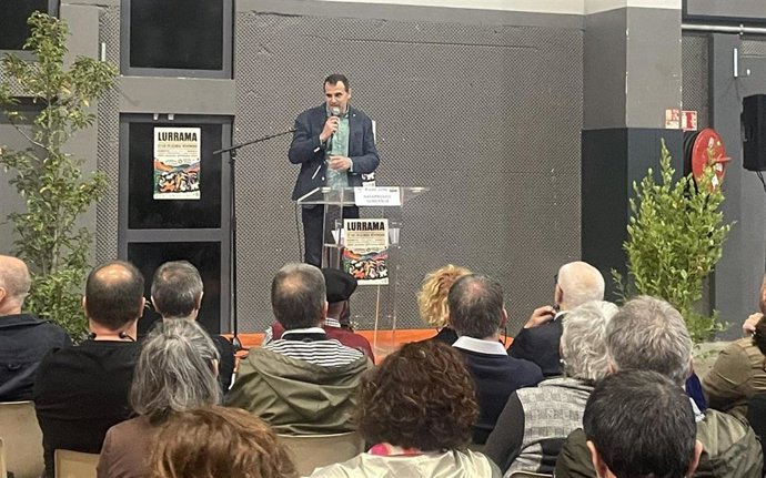 El director general de Desarrollo Rural, Rubén Goñi, en su intervención en el acto de apertura de Lurrama.