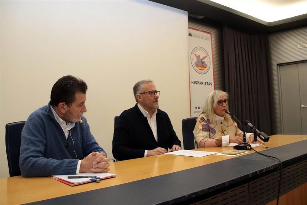 El presidente de las Cortes de Castilla y León, Carlos Pollán, inaugura en León la jornada 'Hispanidad 2025', organizada por la Asociación Héroes de Cavite, dedicada a la vida del soldado en los Tercios