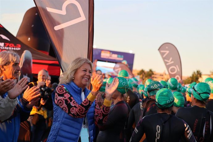 La alcaldesa, Ángeles Muñoz, ha destacado la proyección internacional del evento y su gran impacto en la ocupación turística