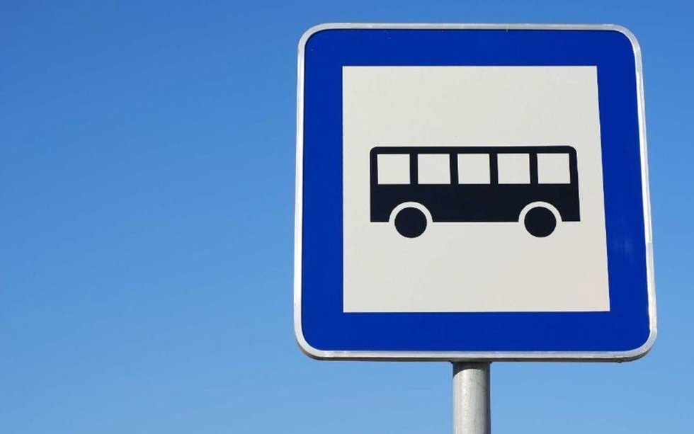 Archivo - Señal de transporte.