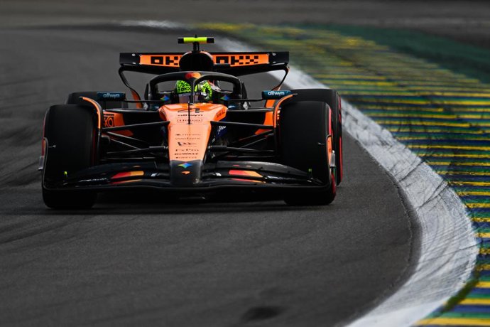 04 NORRIS Lando (gbr), McLaren F1 Team MCL39, em ação durante o Grande Prêmio de São Paulo de Fórmula 1 de 2025, 21ª etapa do Campeonato Mundial de Fórmula 1 da FIA de 2025, de 7 a 9 de novembro de 2025, em Interlagos, em São Paulo, Bra
