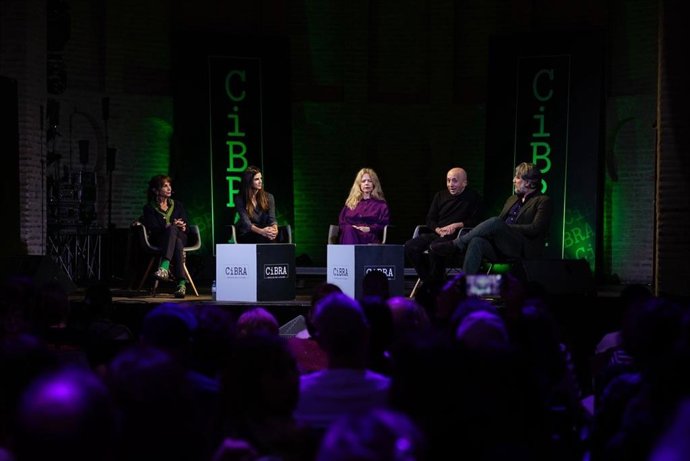 Victoria Abril, Clara Lago, Alberto Ammann y Christina Rosenvinge, en el encuentro previo a clausura del CiBRA en Toledo.