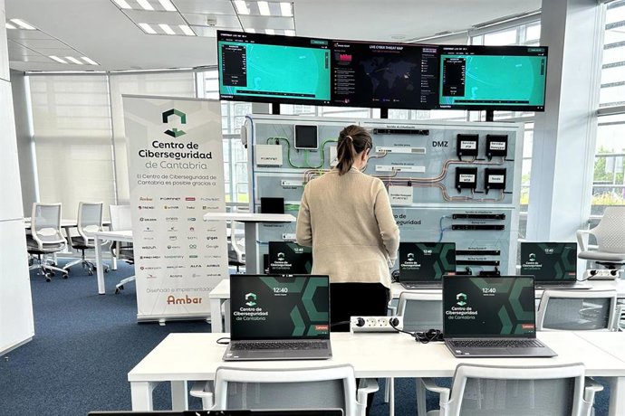 Archivo - El Centro de Ciberseguridad