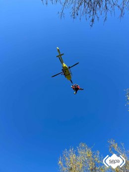 Rescate de una mujer en Belmonte de Miranda.
