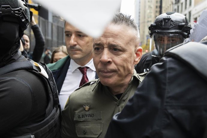 October 28, 2025, Chicago, New York, USA:  U.S. Border Patrol leader GREG BOVINO arrives at Dirksen Federal Courthouse on Tuesday, October 28 in downtown Chicago to appear before a federal judge for tossing tear gas into a crowd earlier in the week.