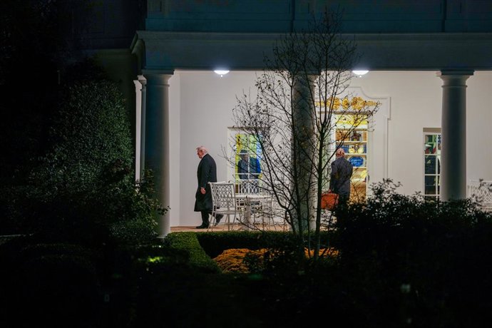 November 7, 2025, Washington, District of Columbia, USA: President Donald Trump departs the White House for a trip to Florida on November 7, 2025.