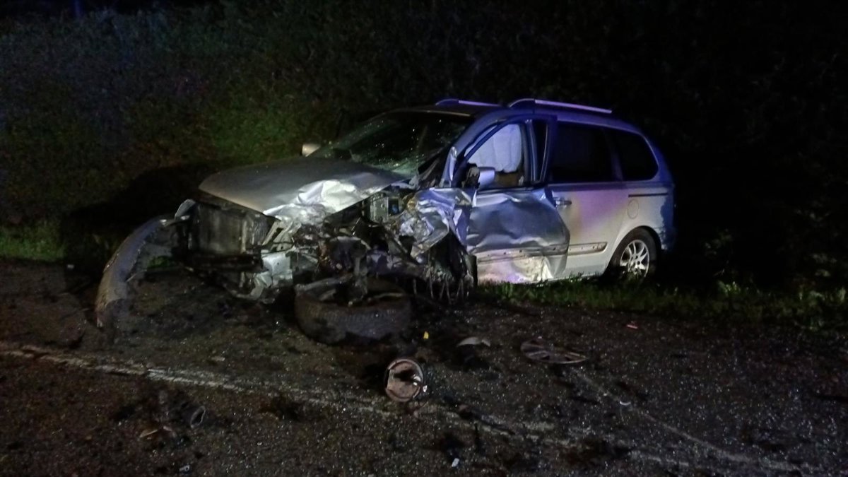 Tres heridos leves en un accidente en la N-634 en Bárcena de Cicero