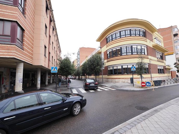 Ayuntamiento de Valladolid señala que el tráfico se adapta al corte de la calle de la Vía "sin incidencias destacables"