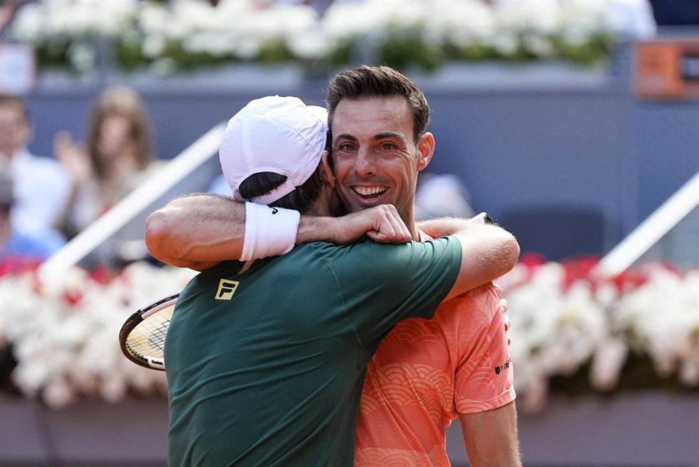 Archivo - Horacio Zeballos y Marcel Granollers celebran una victoria.