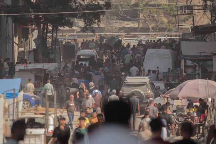 31 de outubro de 2025, Gaza, Palestina: (INT) Mercados de Gaza voltam à vida. 1º de novembro de 2025, Gaza, Palestina: Após meses de guerra e destruição, os mercados de Gaza estão lentamente voltando à vida. Os vendedores reabriram suas barracas, exibindo