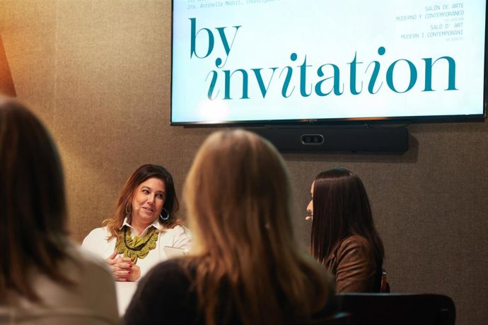 La coleccionista Benedicta Badía durante el coloquio