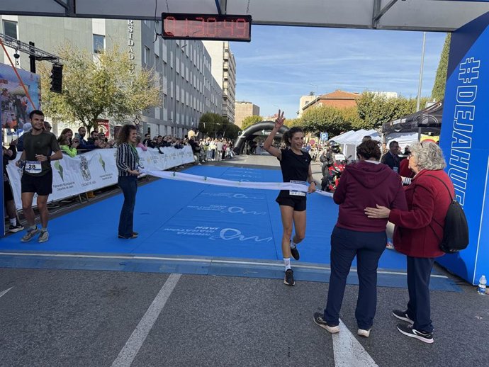 La ganadora de la media maratón de Jaén, Eliam Ajuria.