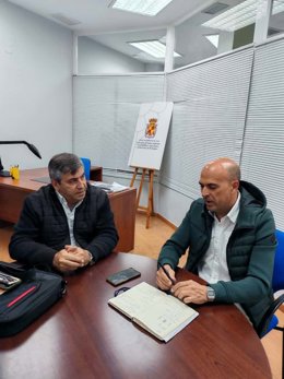 El concejal de Medio Ambiente, José María Cano, y el presidente de la asociación ecologista GEA, Manuel Ruiz.