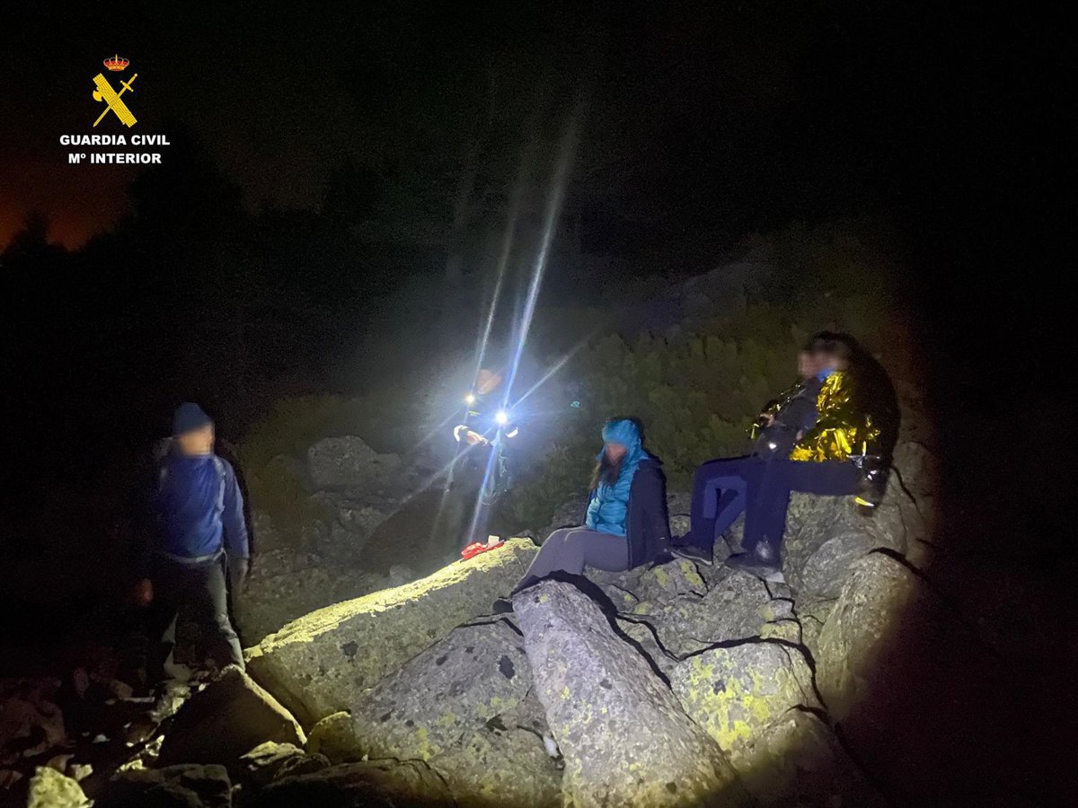 Rescatadas esta noche cuatro personas, dos de ellas menores, desorientadas en Lomos de Orio