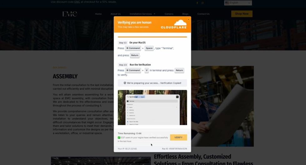 Ataque de ClickFix que simula una verificación de Cloudflare